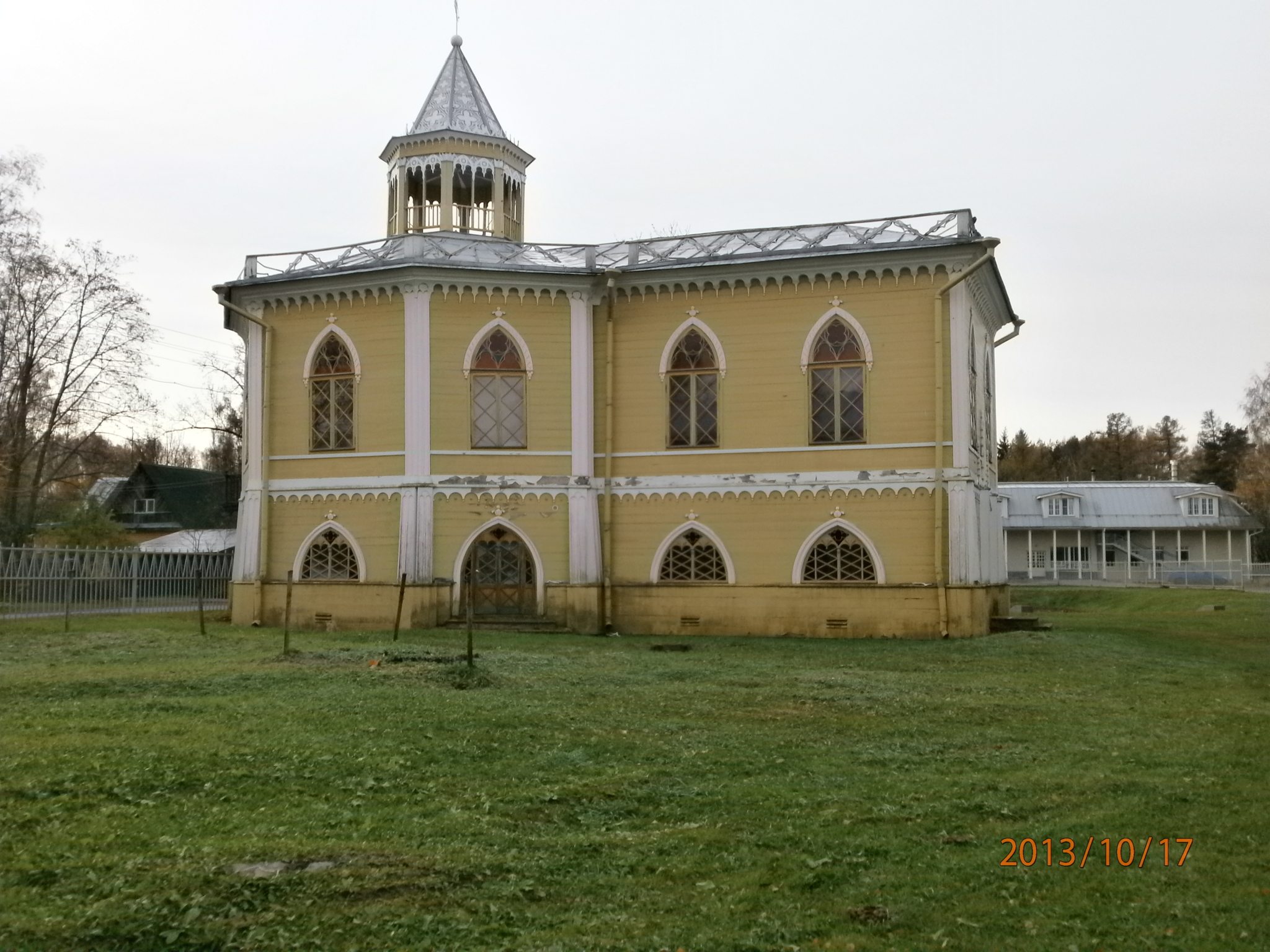 English) Farm Pavilion in Tyarlevo | Gardens of Russian Museum