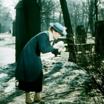 5. Кадр из фильма Сестры 1957 г. В Летнем саду