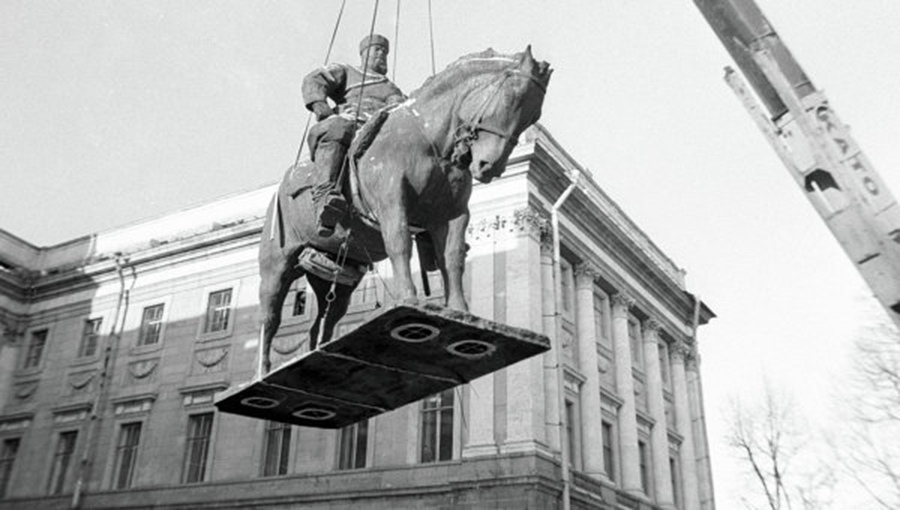 Памятник александру 3 в санкт петербурге