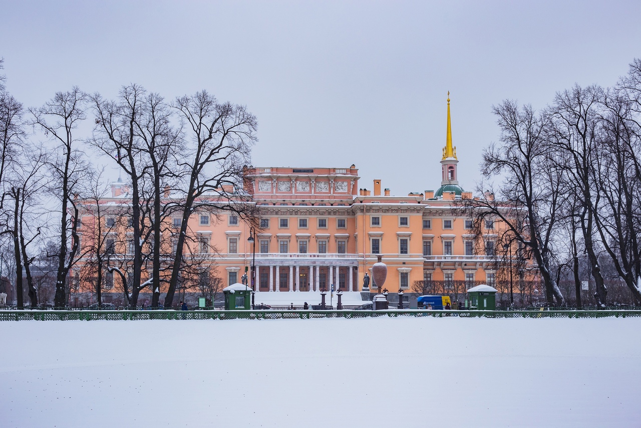 Михайловский замок москва