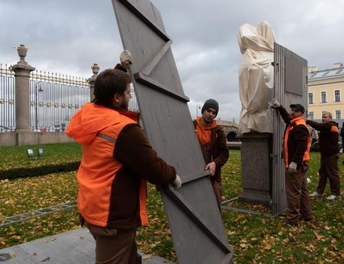 СКУЛЬПТУРЫ УКРЫЛИ